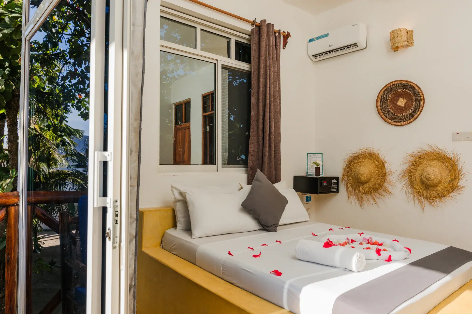 Aquelia Rose Hotel